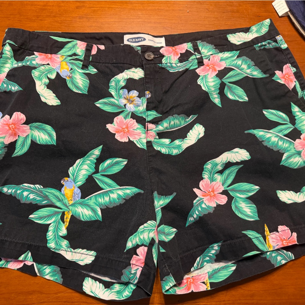 Old Navy Black Tropical Floral Bermuda Shorts with Pink Flowers